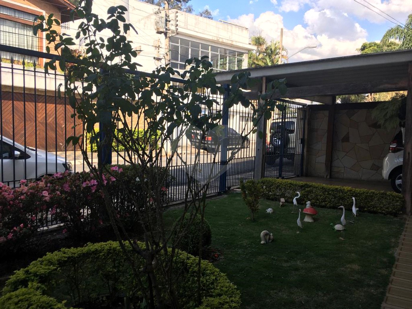 Casa à venda com 4 quartos, sendo 1 suíte, em Jardim São Bento, São Paulo, SP