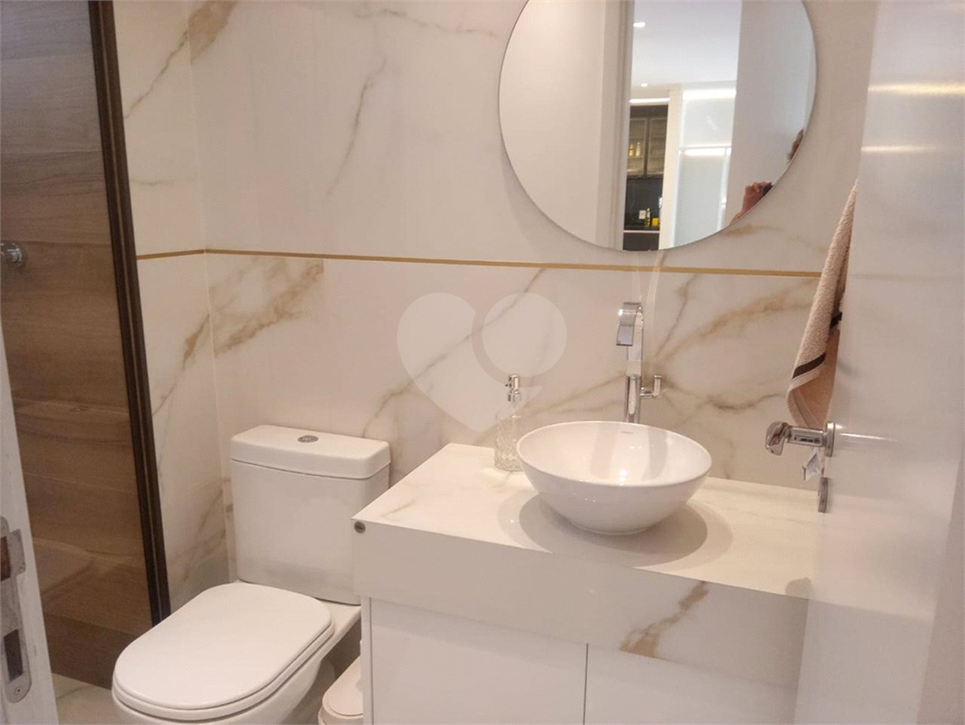 Apartamento à venda com 2 quartos, sendo 1 suíte, em Lapa, São Paulo, SP