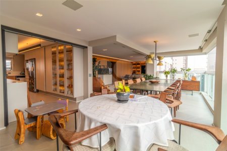 Apartamento à venda com 3 suítes em Vila Olímpia, São Paulo, SP