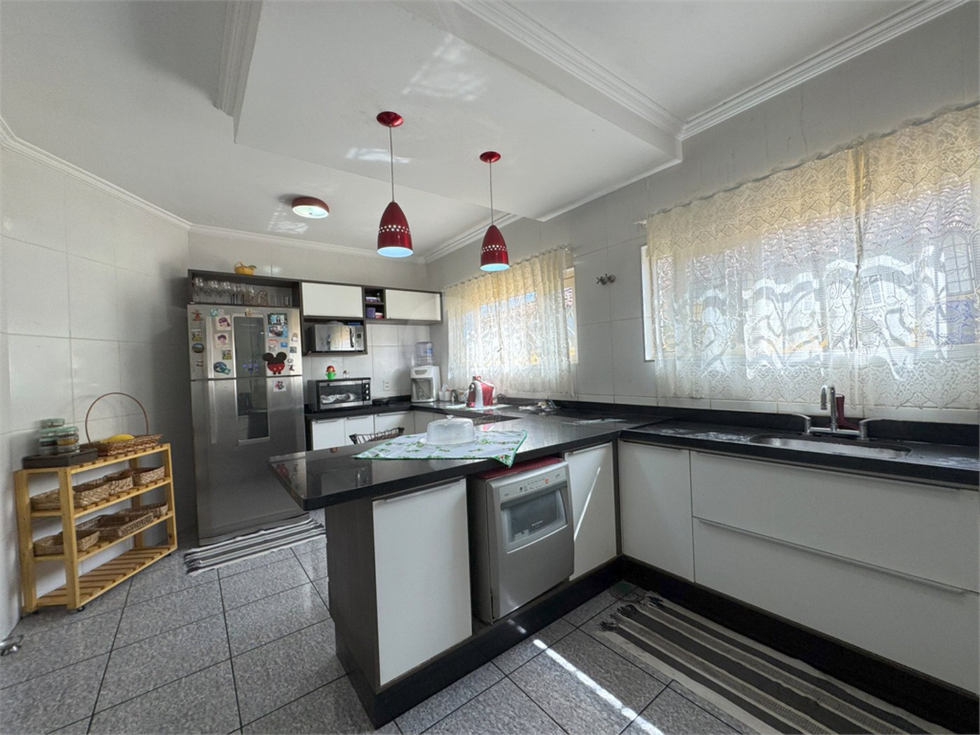 Casa à venda com 3 quartos, sendo 1 suíte, em Jardim Santa Rosália, Sorocaba, SP