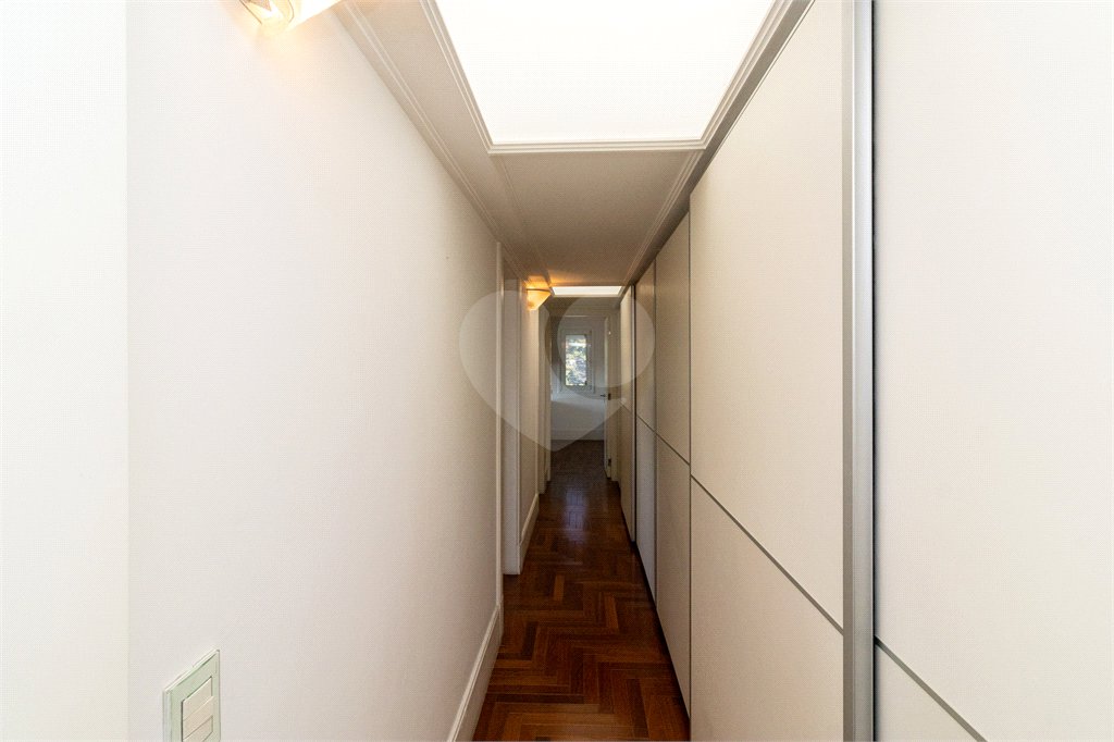 Sobrado à venda com 6 quartos, sendo 4 suítes,  em Alto da Lapa, São Paulo, SP