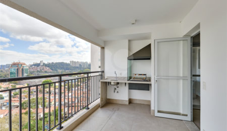 Apartamento à venda com 4 quartos, sendo 2 suítes,  em Santo Amaro, São Paulo, SP