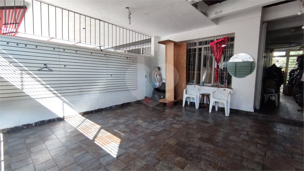 Casa à venda com 3 quartos, sendo 1 suíte, em Mirandópolis, São Paulo, SP