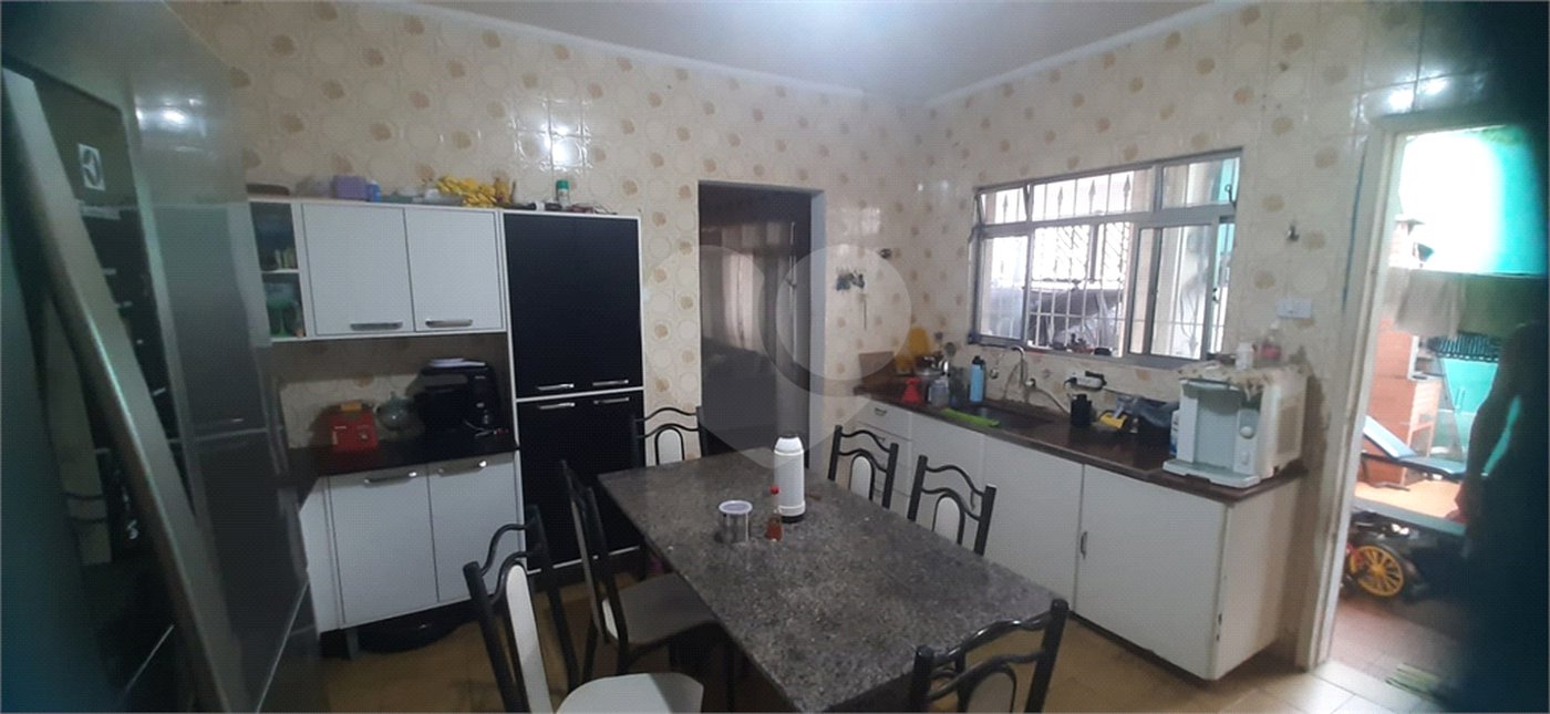 Sobrado à venda com 4 quartos, sendo 1 suíte, em Jardim Brasil (zona Norte), São Paulo, SP