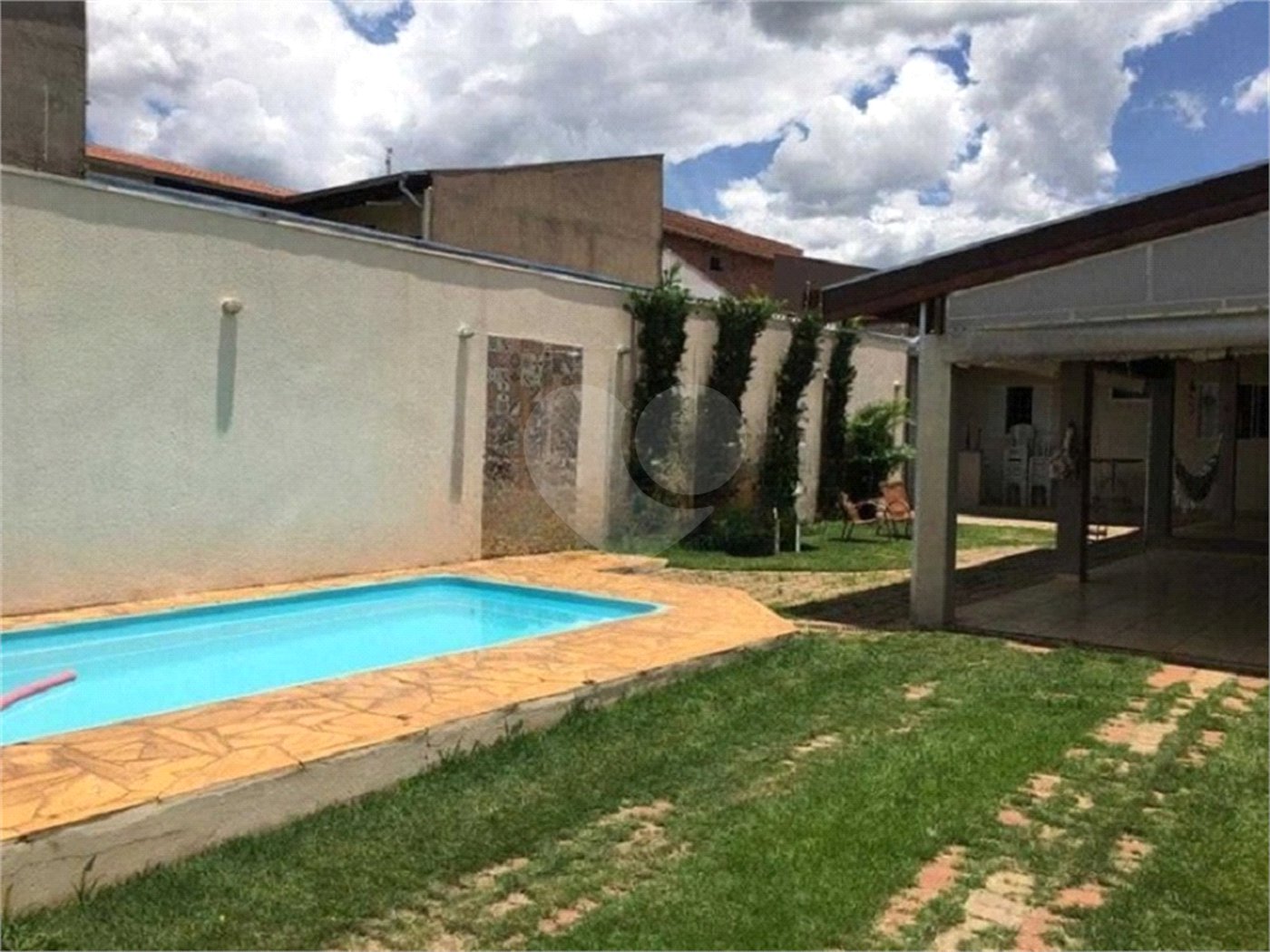 Casa com piscina