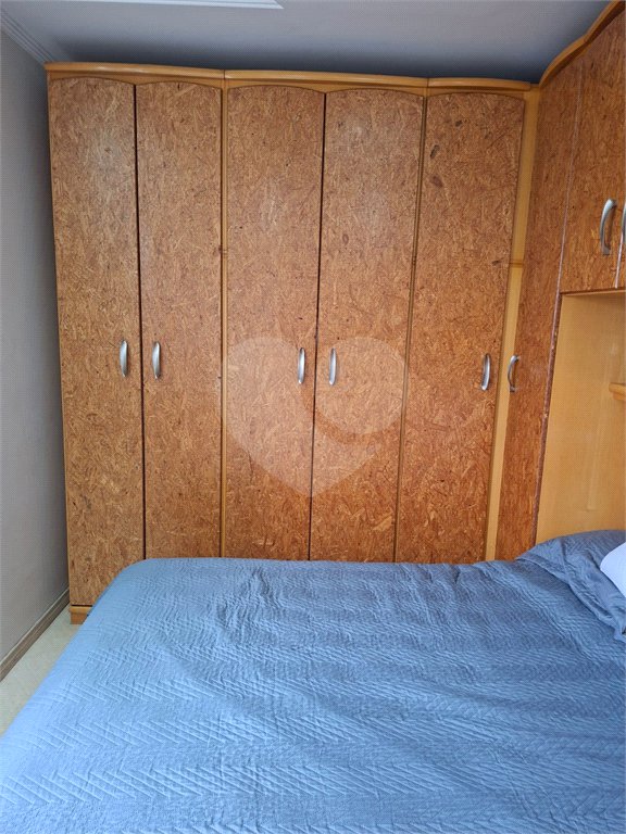 Apartamento à venda com 2 quartos em Parque Maria Domitila, São Paulo, SP
