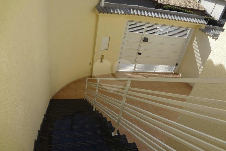 Sobrado à venda com 3 suítes em Jardim Virginia Bianca, São Paulo, SP