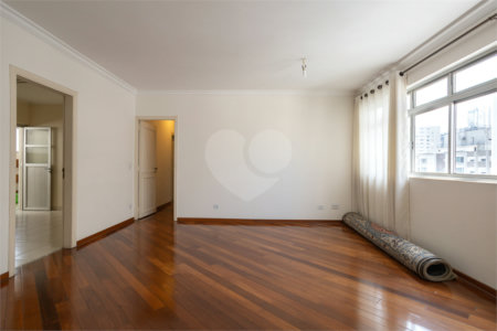 Apartamento à venda com 3 quartos, sendo 1 suíte, em Jardim Paulista, São Paulo, SP