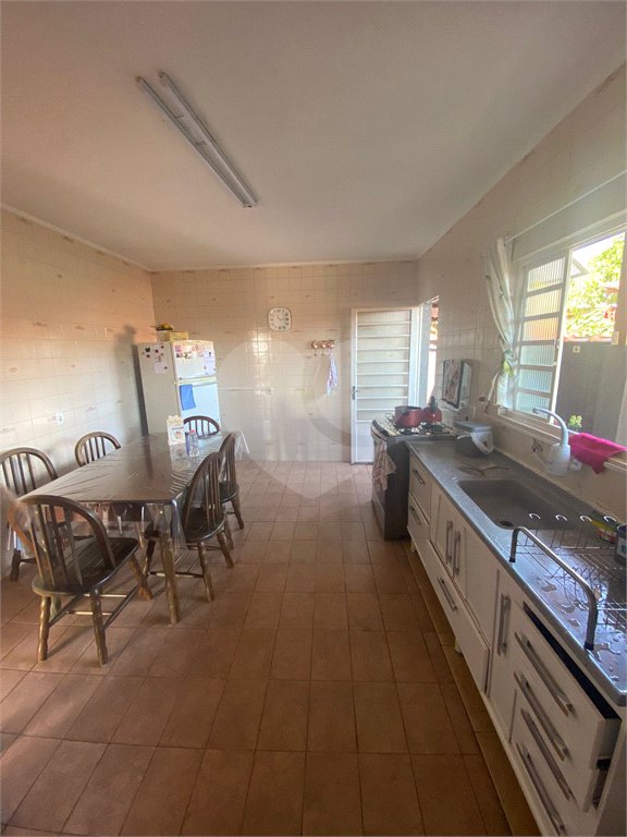 Casa à venda com 2 quartos, sendo 1 suíte, em Jardim Alvinópolis, Atibaia, SP