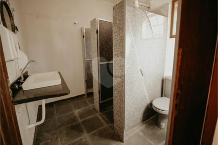 Chácara à venda com 10 quartos, sendo 2 suítes, em Mombaça, São Roque, SP