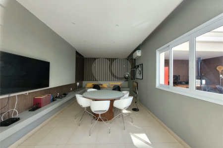 Apartamento à venda ou para alugar com 2 quartos, sendo 1 suíte, em Parque Industrial Tomas Edson, São Paulo, SP