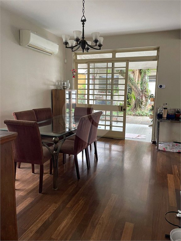 Sobrado à venda com 5 quartos, sendo 2 suítes, em Vila Cordeiro, São Paulo, SP