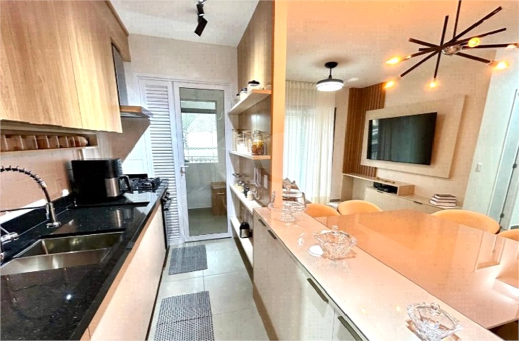 Apartamento à venda com 2 quartos, sendo 1 suíte,  em Vila Rosália, Guarulhos, SP