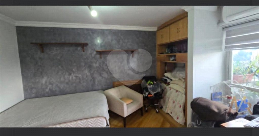 Apartamento à venda com 3 quartos, sendo 1 suíte,  em Paraíso do Morumbi, São Paulo, SP