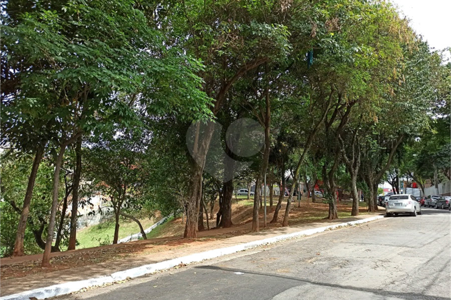 Casa à venda com 3 quartos em Vila Romero, São Paulo, SP
