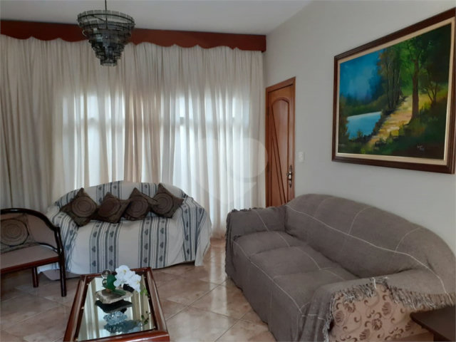 Sobrado à venda com 3 quartos, sendo 1 suíte,  em Brooklin, São Paulo, SP