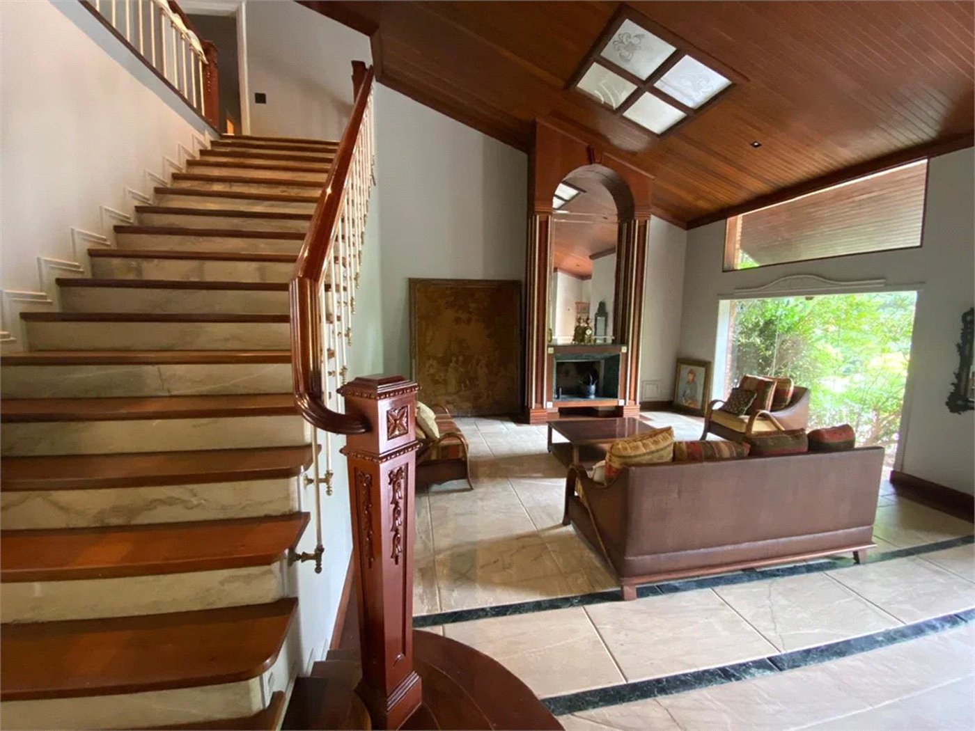 Casa à venda ou para alugar com 5 quartos, sendo 3 suítes, em Fazenda Morumbi, São Paulo, SP