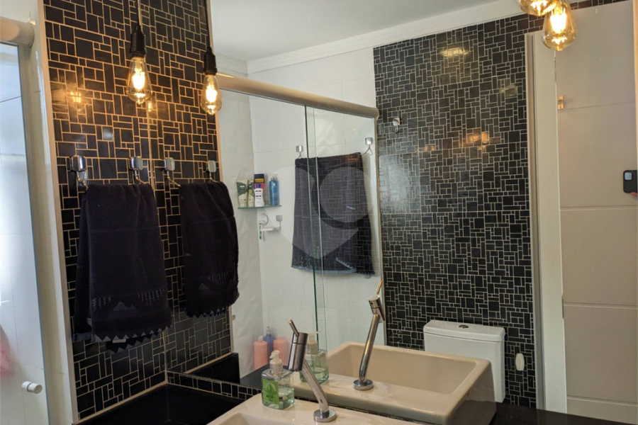 Apartamento à venda com 2 quartos, sendo 1 suíte,  em Jardim Rosa de Franca, Guarulhos, SP