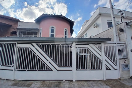 Casa à venda com 3 quartos, sendo 1 suíte,  em Esplanada Mendes Moraes, São Roque, SP