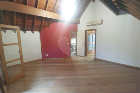 Casa à venda com 3 quartos, sendo 1 suíte,  no condomínio Estância Marambaia, Vinhedo - SP