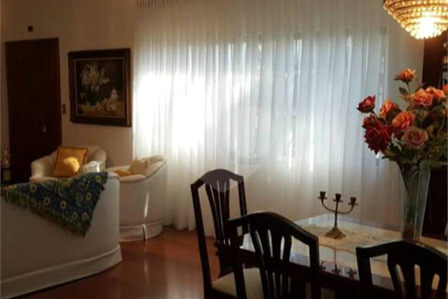Casa Térrea à venda ou para alugar com 4 suítes em Jardim Floresta, São Paulo, SP