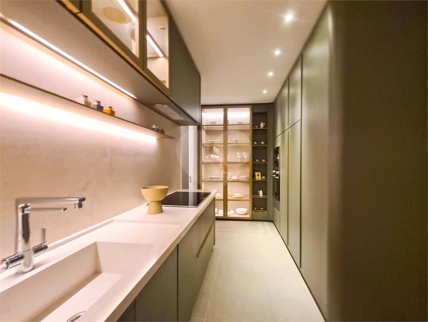 Apartamento à venda com 3 suítes em Quilombo, Cuiabá, MT