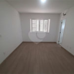 Sobrado à venda com 4 quartos, sendo 3 suítes, em Vila Paulicéia, São Paulo, SP