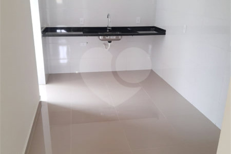 Casa à venda com 2 quartos no condomínio Capricho, São Paulo - SP