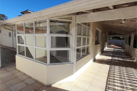 Casa à venda com 5 quartos, sendo 3 suítes,  no condomínio Estância Marambaia, Vinhedo - SP
