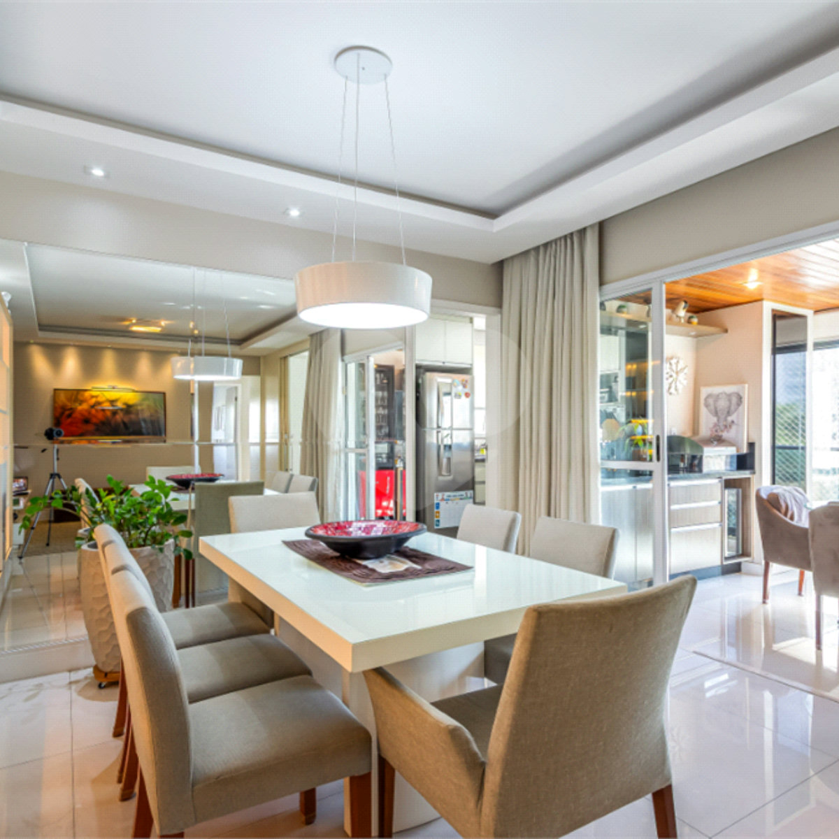Apartamento à venda com 3 quartos, sendo 1 suíte, em Chácara Santo Antônio, São Paulo, SP