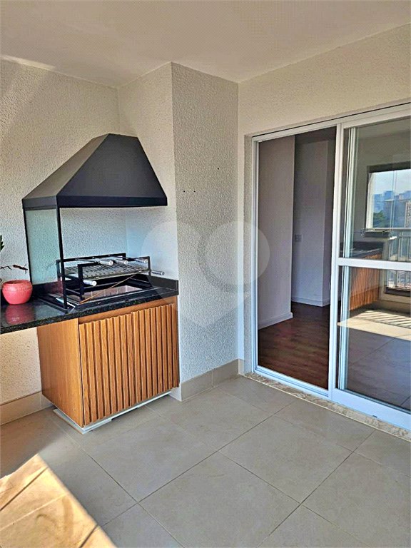 Apartamento à venda com 3 quartos, sendo 1 suíte,  em Jardim Caravelas, São Paulo, SP