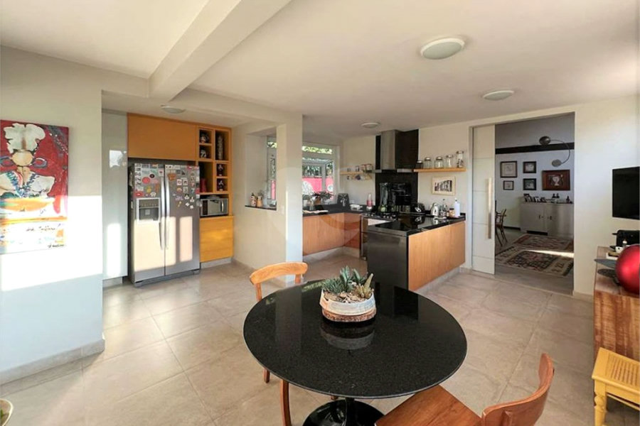 Casa à venda com 4 suítes no condomínio Jardim Mediterrâneo, Cotia - SP