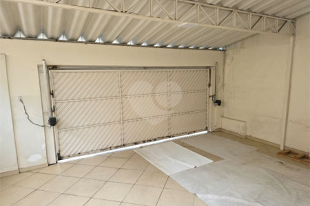 Sobrado à venda com 6 quartos, sendo 3 suítes, em Santa Teresinha, São Paulo, SP