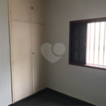 Sobrado à venda com 3 quartos em Brooklin, São Paulo, SP