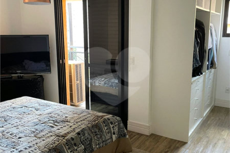Apartamento à venda com 4 quartos, sendo 2 suítes,  em Jardim Ampliação, São Paulo, SP