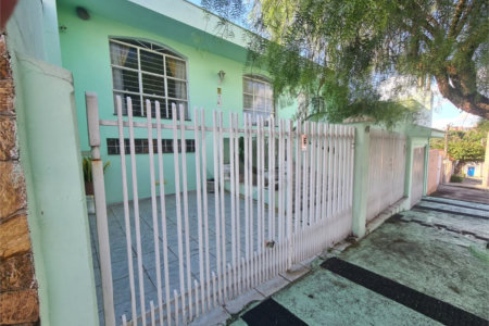 Casa à venda com 3 suítes em Jardim Simus, Sorocaba, SP