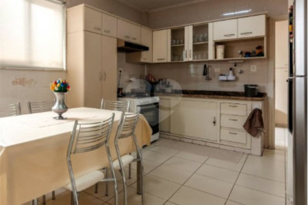 Apartamento à venda com 3 quartos, sendo 1 suíte, em Bela Vista, São Paulo, SP