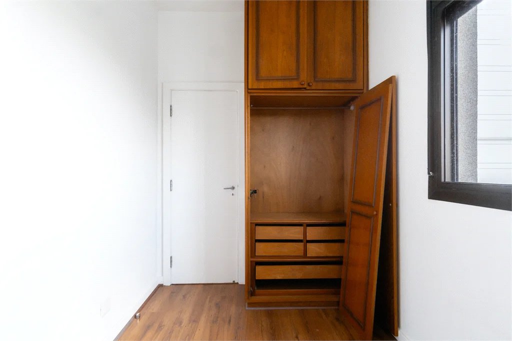 Duplex à venda com 6 quartos, sendo 4 suítes, em Alto de Pinheiros, São Paulo, SP