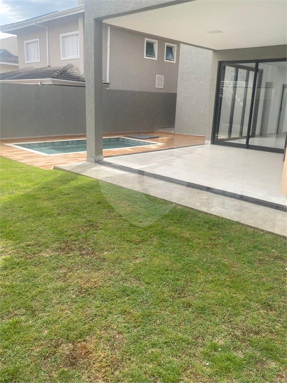 Terreno à venda com 3 suítes no condomínio Terras de Atibaia 1, Atibaia - SP
