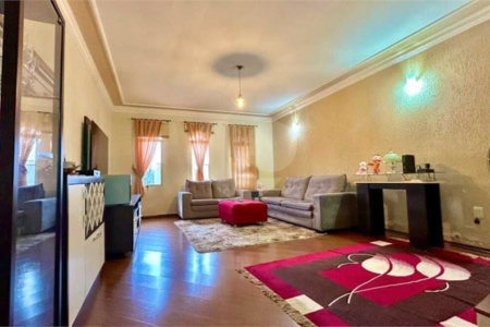 Casa à venda com 3 quartos, sendo 1 suíte, no condomínio San Siro, Jundiaí - SP