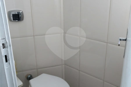 Sobrado à venda com 3 suítes em Vila Marari, São Paulo, SP
