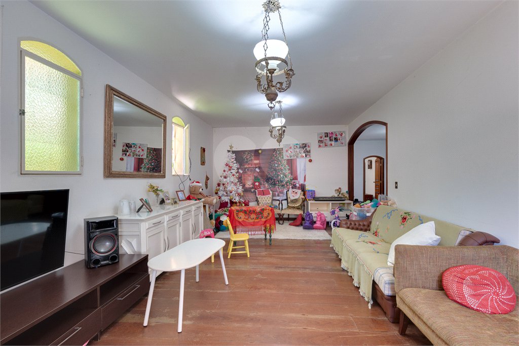 Casa Térrea à venda com 3 suítes em Jardim dos Estados, São Paulo, SP