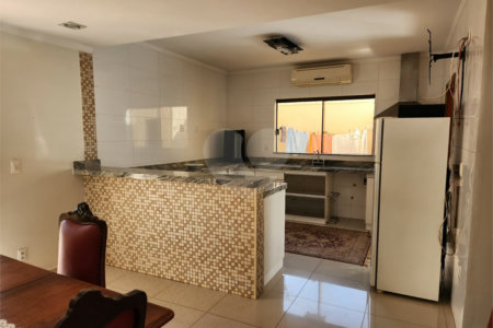 Casa à venda ou para alugar com 3 quartos, sendo 1 suíte, em Jardim Primavera, Araraquara, SP