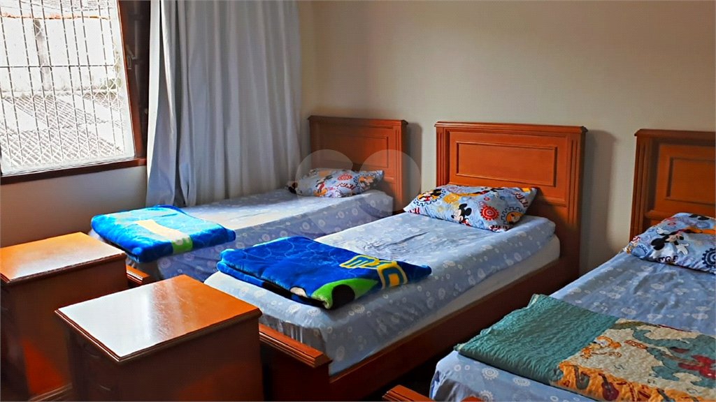 Sobrado à venda com 4 quartos em Tremembé, São Paulo, SP