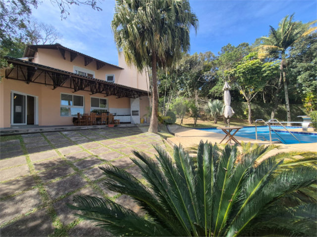 Casa à venda com 3 suítes no condomínio Parque Imperial da Cantareira, Mairiporã - SP