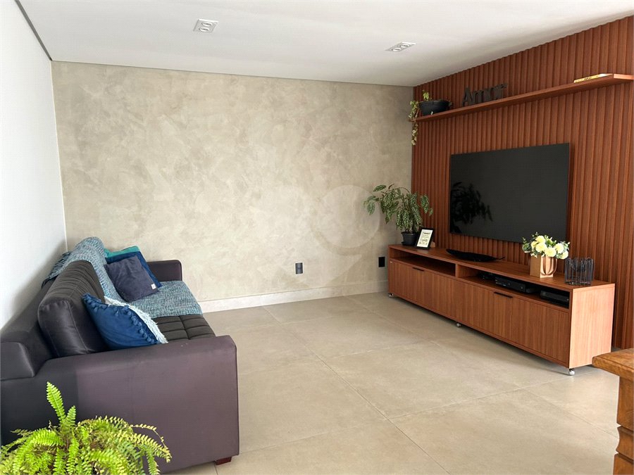 Casa para alugar com 3 suítes no condomínio Residencial Castanheira, Sorocaba - SP