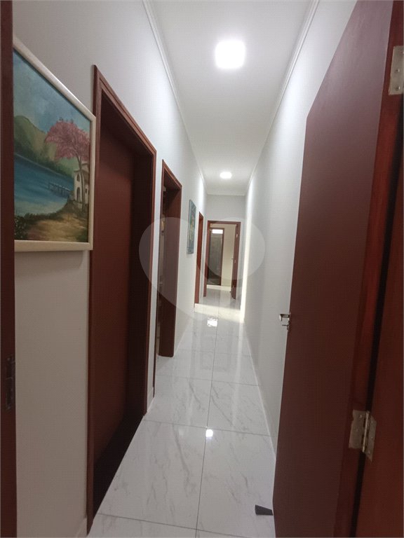 Casa à venda com 3 quartos, sendo 1 suíte,  no condomínio Ipes 2, Tatuí - SP