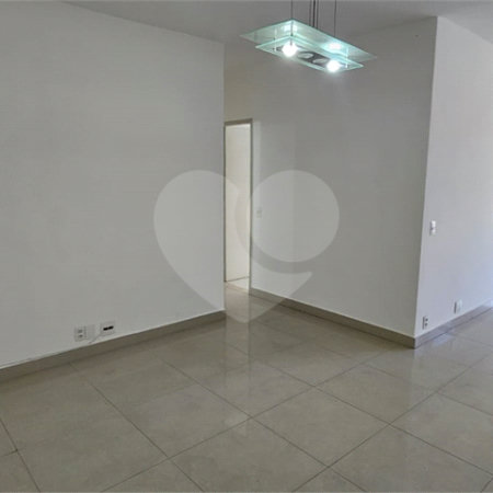 Apartamento à venda com 2 quartos, sendo 1 suíte,  em Tijuca, Rio de Janeiro, RJ