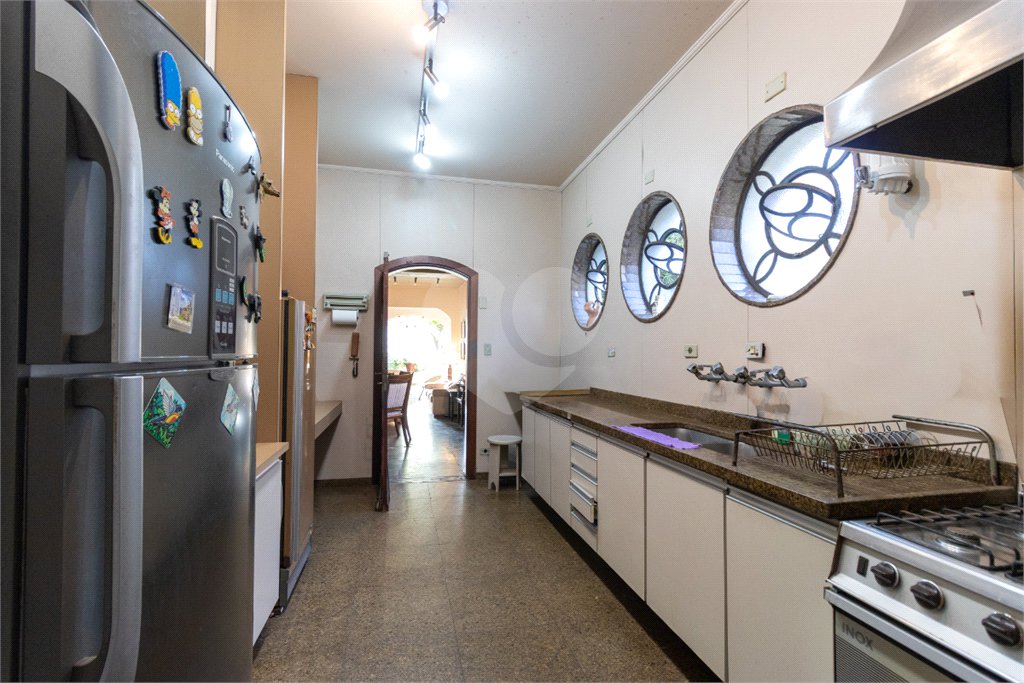 Casa à venda com 4 quartos, sendo 1 suíte, em Campo Belo, São Paulo, SP