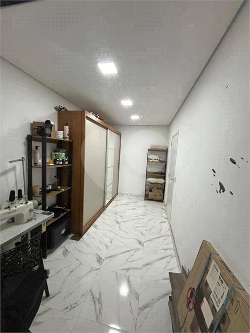 Sobrado à venda ou para alugar com 4 quartos, sendo 2 suítes, em Jardim Brasil, Atibaia, SP